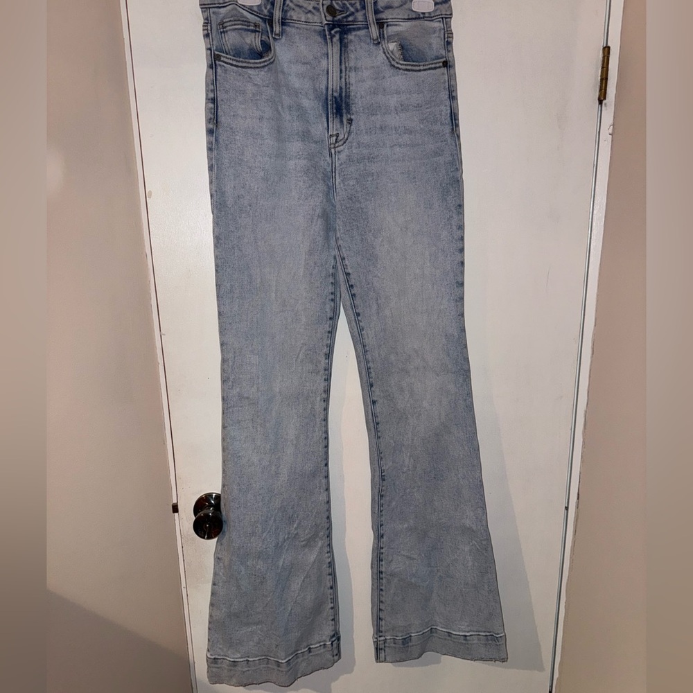 “Hidden” Buckle Store brand Acid Wash High Waist Flare Jeans Size 29 x 34